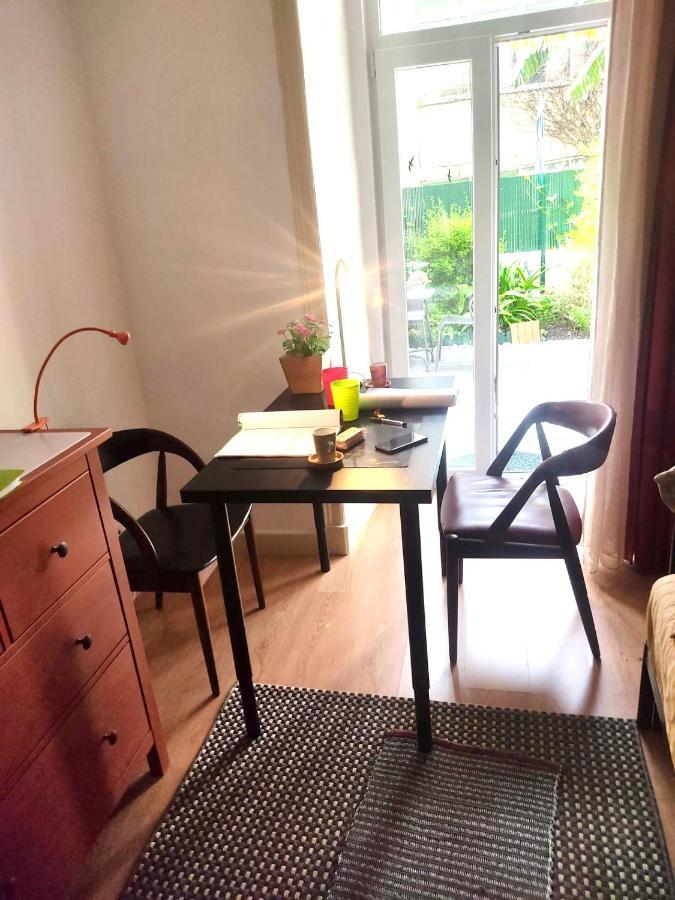 Sunny Orange Garden Apartment In Central Lisboa Екстериор снимка