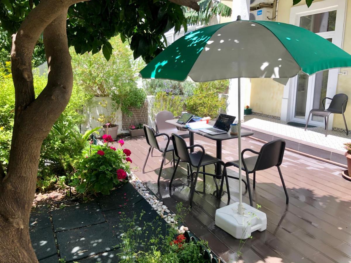 Sunny Orange Garden Apartment In Central Lisboa Екстериор снимка