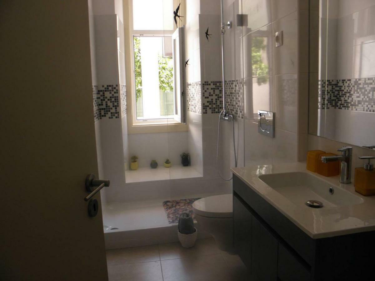 Sunny Orange Garden Apartment In Central Lisboa Екстериор снимка