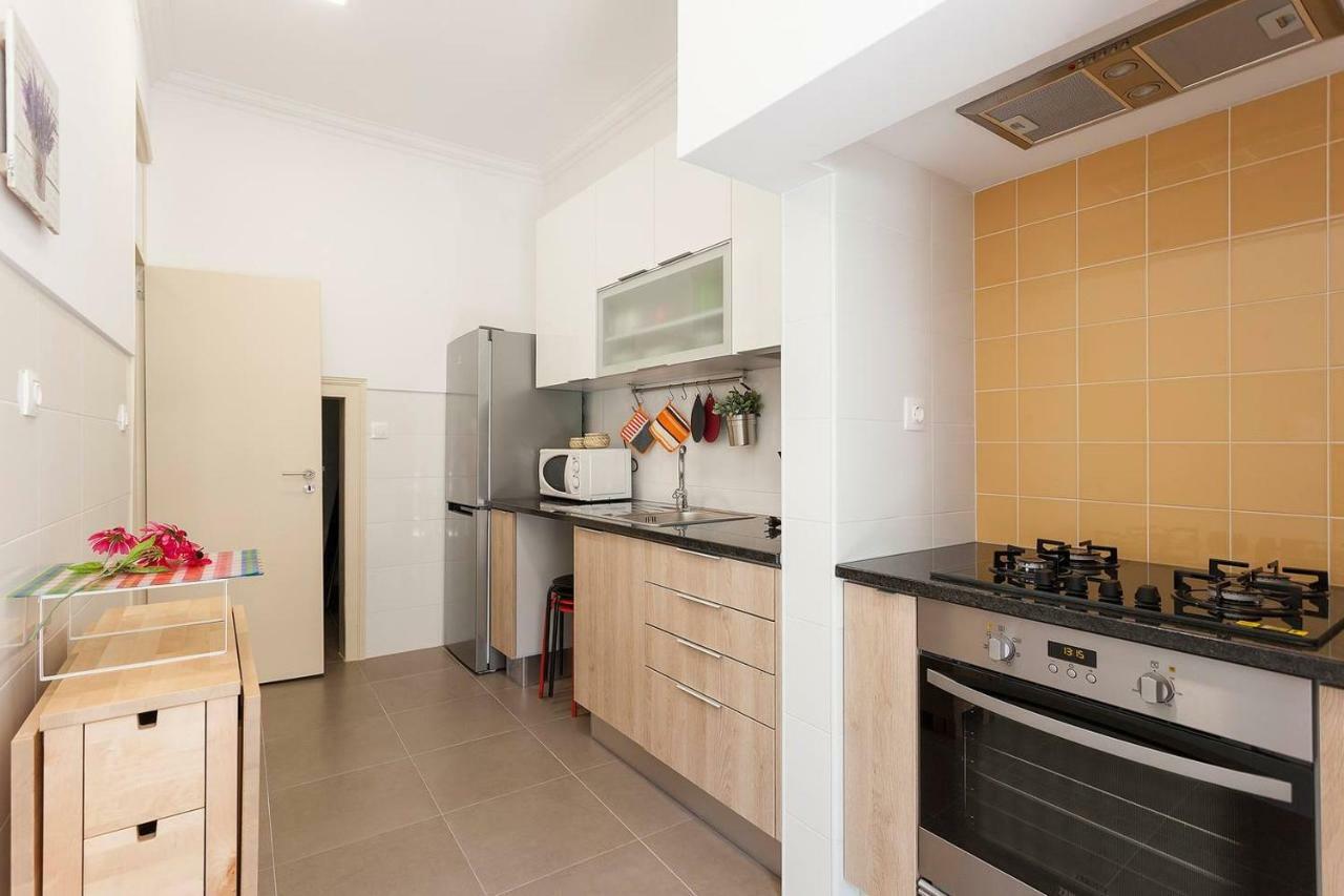 Sunny Orange Garden Apartment In Central Lisboa Екстериор снимка