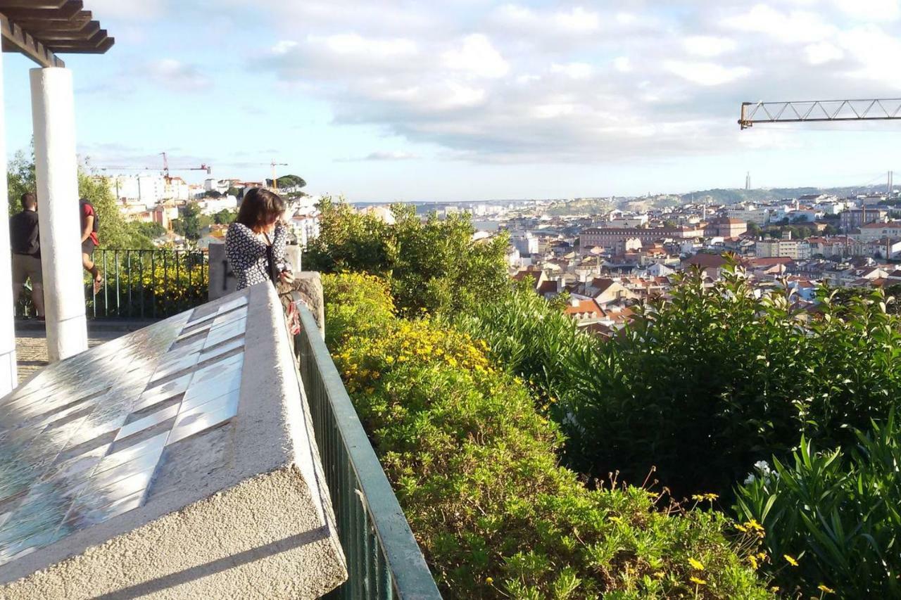 Sunny Orange Garden Apartment In Central Lisboa Екстериор снимка