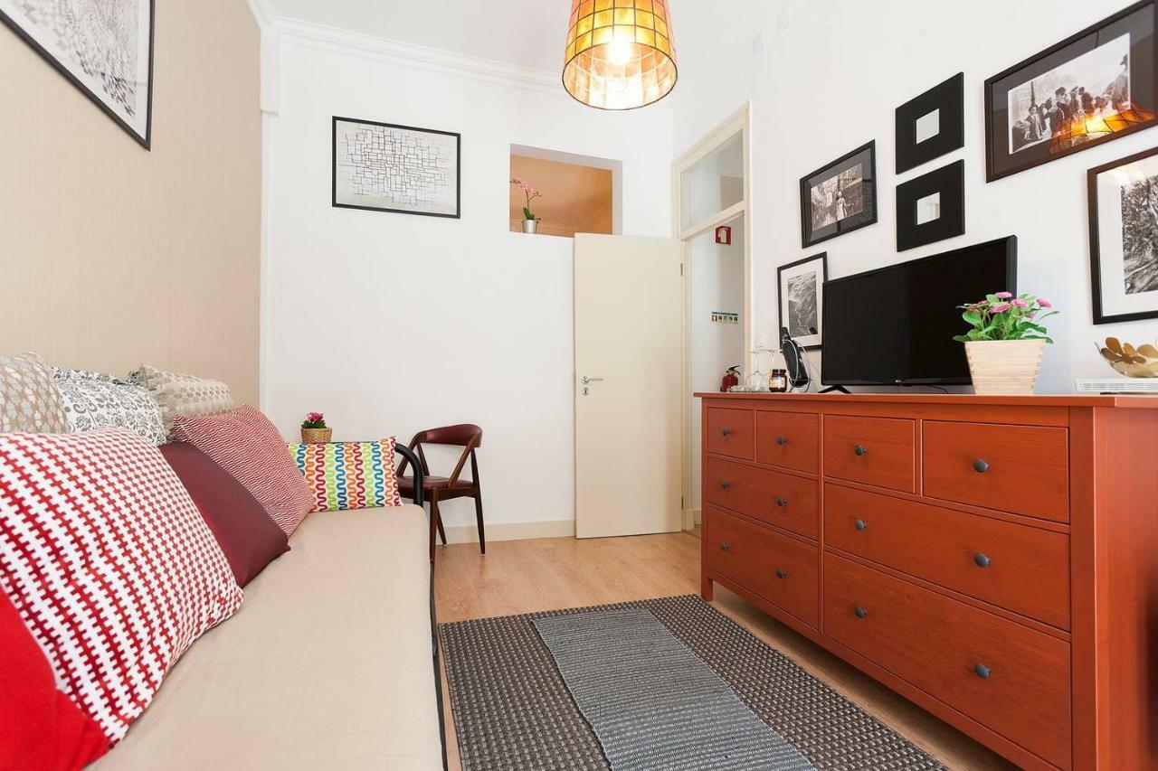 Sunny Orange Garden Apartment In Central Lisboa Екстериор снимка