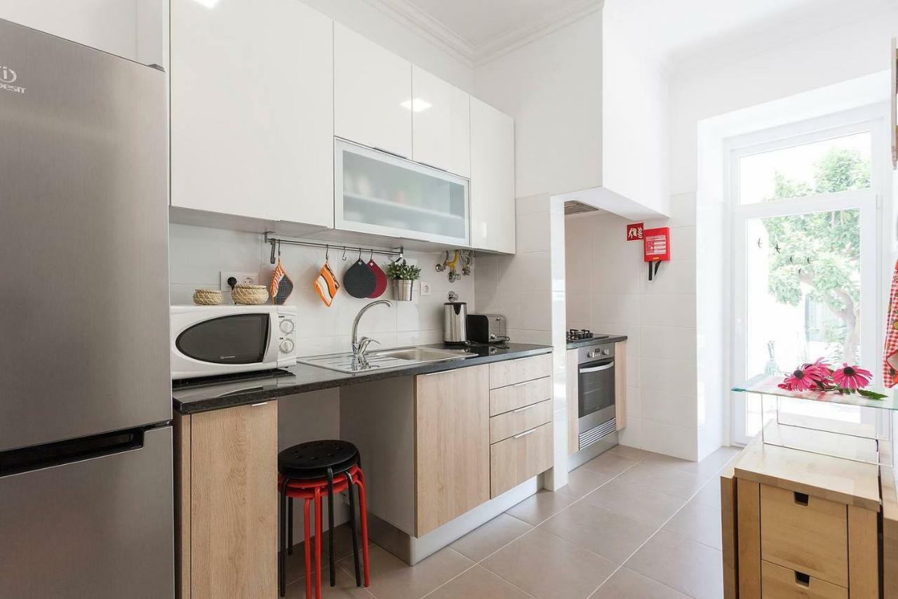 Sunny Orange Garden Apartment In Central Lisboa Екстериор снимка