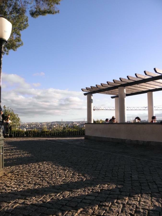 Sunny Orange Garden Apartment In Central Lisboa Екстериор снимка